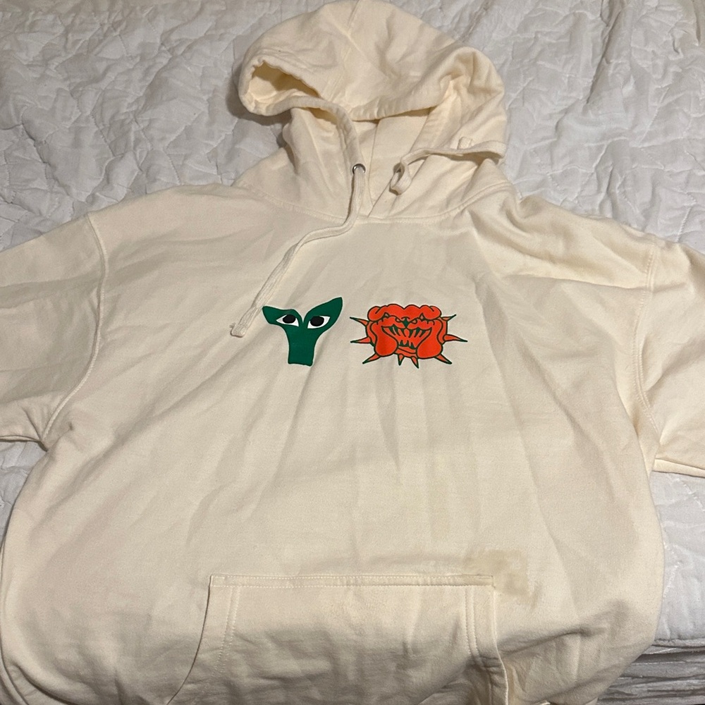 Stingwater x redrum dogpound cream coloured hoodie never been worn